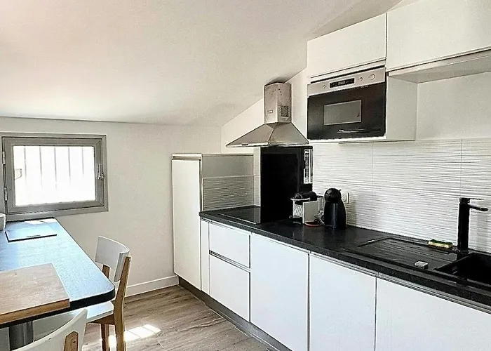 Superbe 1 Chambres, 2 Tennis, 2 Piscines, Plages, Parking * Antibes