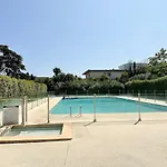 Vue 2 Pieces Tennis Piscine Plages Apartment