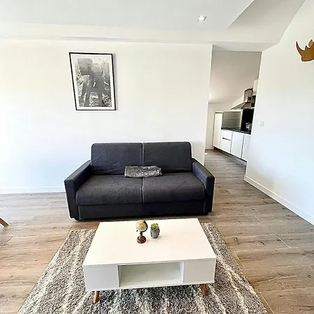 Superbe 1 Chambres, 2 Tennis, 2 Piscines, Plages, Parking Antibes