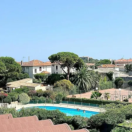 Superbe 1 Chambres, 2 Tennis, 2 Piscines, Plages, Parking Apartment Antibes