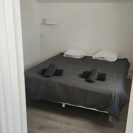 Superbe 1 Chambres, 2 Tennis, 2 Piscines, Plages, Parking Apartment Antibes